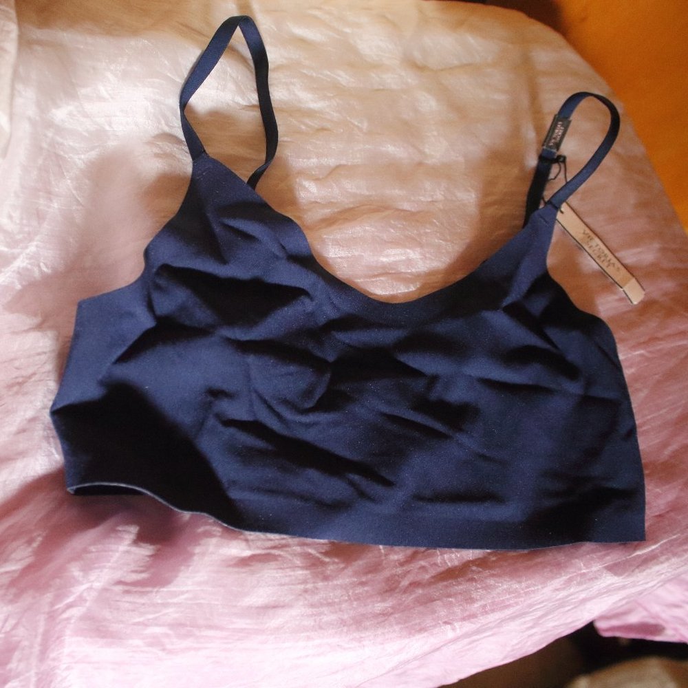 NWT VS BRALETTE(XS/XP) - Picture 2 of 7
